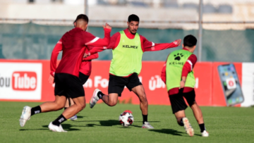 منتخب الشباب تحت 20 عاما ينطلق لمعسكر تدريبي خارجي في سنغافورة منتخب الشباب تحت 20 عاما ينطلق لمعسكر تدريبي خارجي في سنغافورة