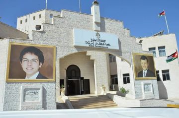 إربد: إزالة 37 بسطة معيقة للمرور وإغلاق محل البان لمخالفته الشروط الصحية