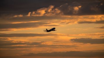 الخطوط الجوية الهولندية تعلق رحلاتها إلى تل أبيب بدءا من الشهر المقبل