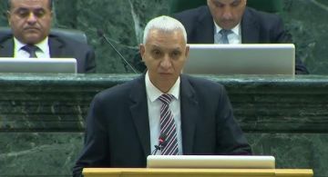 العموش ينتقد آلية تسعير المحروقات ويطالب بلجنة مختصة لضمان الشفافية العموش ينتقد آلية تسعير المحروقات ويطالب بلجنة مختصة لضمان الشفافية