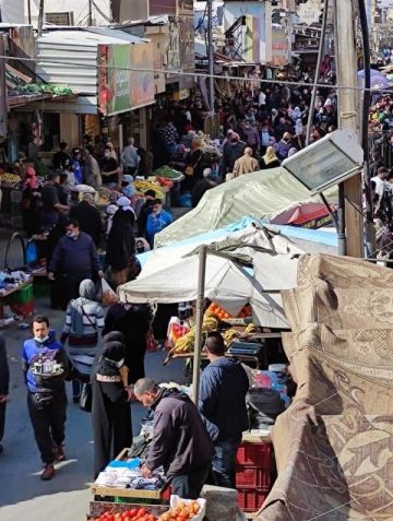 الزرقاء: 19 إنذارا و35 تنبيها لمنشآت غذائية منذ بداية رمضان الزرقاء: 19 إنذارا و35 تنبيها لمنشآت غذائية منذ بداية رمضان