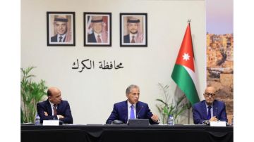 بدء جلسة مجلس الوزراء في محافظة الكرك