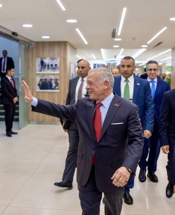 الملك يرعى احتفالية غرفة تجارة عمان بمرور أكثر من مئة عام على تأسيسها الملك يرعى احتفالية غرفة تجارة عمان بمرور أكثر من مئة عام على تأسيسها