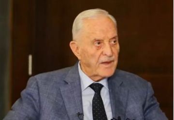 رئيس الوزراء الأسبق أحمد عبيدات في ذمة الله - عاجل