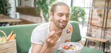 نظام أوماد للصيام المتقطع: فائدة سريعة أم مخاطر صحية