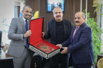 شركة كهرباء إربد تكرم محافظ إربد السابق رضوان العتوم تقديرا لمسيرته الإدارية والتنموية