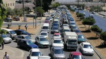  إغلاق الطريق الجانبي بين شارعي الأردن الاستقلال الجمعة