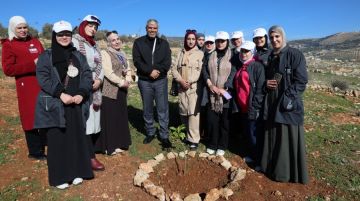 مبادرة غرسة وفاء .. التدريب المهني يحتفل بعيد ميلاد الملك عبدالله الثاني بزرع الأشجار وتعزيز القيم الوطنية مبادرة غرسة وفاء .. التدريب المهني يحتفل بعيد ميلاد الملك عبدالله الثاني بزرع الأشجار وتعزيز القيم الوطنية