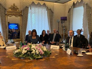 الأردن يؤكد أهمية تثبيت وقف إطلاق النار في غزة ويدعو لحل سياسي شامل على أساس حل الدولتين الأردن يؤكد أهمية تثبيت وقف إطلاق النار في غزة ويدعو لحل سياسي شامل على أساس حل الدولتين