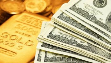الذهب يتراجع بعد صعود الدولار الذهب يتراجع بعد صعود الدولار