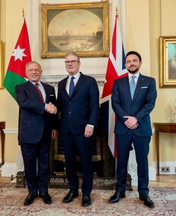 الملك يبحث تعزيز العلاقات الأردنية البريطانية مع رئيس الوزراء البريطاني في لندن