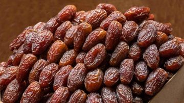  الغذاء والدواء تغلق مصنع تمور غير مرخص