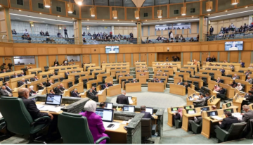 مجلس النواب يقر 12 مادة من مشروع قانون عقود التأمين