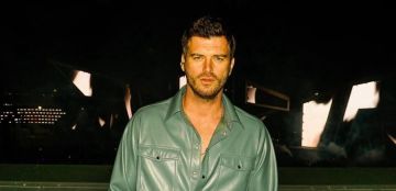 تكبره بـ 5 سنوات.. انفصال النجم التركي الشهير كيفانش تاتليتوغ عن زوجته!