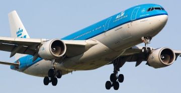 شركة KLM الهولندية تعلق رحلاتها إلى تل أبيب بدءا من الشهر المقبل شركة KLM الهولندية تعلق رحلاتها إلى تل أبيب بدءا من الشهر المقبل