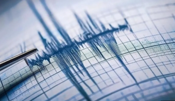 زلزال بقوة 5.2 يضرب مدينة عسلويه جنوب إيران