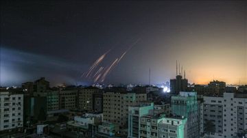 صفارات الإنذار تدوي وسط تل أبيب صفارات الإنذار تدوي وسط تل أبيب