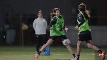 المنتخب الوطني النسوي تحت 17 عامًا يباشر تحضيراته لبطولة غرب آسيا