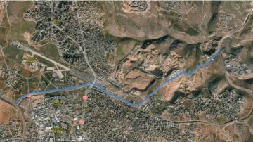 سلطات الاحتلال الإسرائيلي تشرع بشق شارع استيطاني شمال القدس سلطات الاحتلال الإسرائيلي تشرع بشق شارع استيطاني شمال القدس