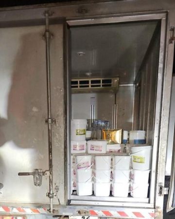 مؤسسة الغذاء والدواء تضبط 1390 كغم من الألبان والأجبان المجهولة المصدر في عمان