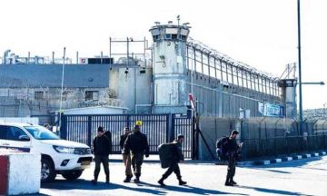 الأسرى الفلسطينيون يعيشون أوضاعا مأساوية: أربع ساعات نوم واعتداءات بالضرب والكلاب البوليسية