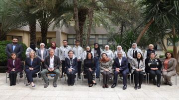 الأميرة بسمة بنت طلال تستقبل وفد منظمة الصحة العالمية برفقة الأمير هاري وزوجته الأميرة بسمة بنت طلال تستقبل وفد منظمة الصحة العالمية برفقة الأمير هاري وزوجته