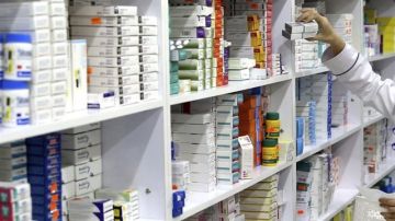 الغذاء والدواء : تعميم مرتقب يلزم بإرفاق تقرير مخبري قبل صرف المضاد الحيوي الغذاء والدواء : تعميم مرتقب يلزم بإرفاق تقرير مخبري قبل صرف المضاد الحيوي