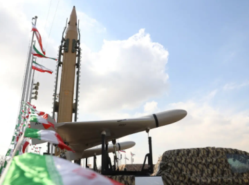 الجيش الإيراني يعلن إطلاق عشرات المسيرات باتجاه إسرائيل الجيش الإيراني يعلن إطلاق عشرات المسيرات باتجاه إسرائيل