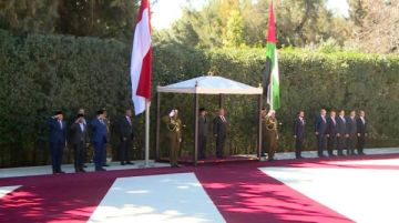 الملك يثمن دور إندونيسيا في حماية الفلسطينيين في غزة