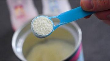 سحب أنواع حليب أطفال من الصيدليات في الأردن عاجل