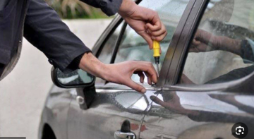 ضبط ابن شقيق نائب يسرق مركبة