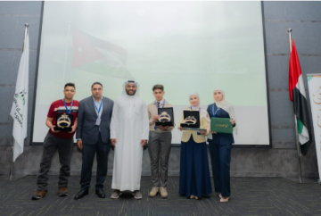 أطفال البرلمان الأردني يشاركون في جلسة البرلمان العربي للطفل حول الأمن السيبراني في الشارقة أطفال البرلمان الأردني يشاركون في جلسة البرلمان العربي للطفل حول الأمن السيبراني في الشارقة