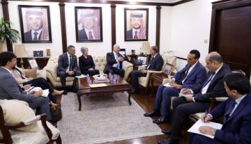 وزير الداخلية يستقبل المفوض السامي للأمم المتحدة لشؤون اللاجئين