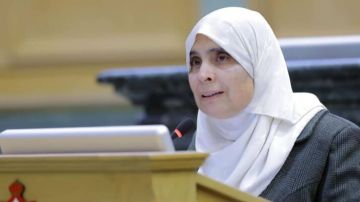 النائب العباسي ترفض اتفاقية التسليم مع إسبانيا لتجريم المقاومة الفلسطينية