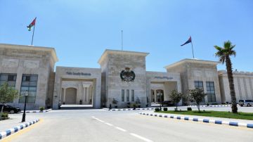 الأمن العام: 12 بلاغا لسقوط شظايا نتج عنها أضرار مادية دون أية إصابات عاجل الأمن العام: 12 بلاغا لسقوط شظايا نتج عنها أضرار مادية دون أية إصابات عاجل