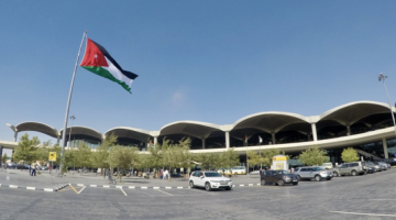 رئيس هيئة تنظيم الطيران المدني يحث المسافرين على تأكيد مواعيد رحلاتهم لتفادي التأخير والازدحام رئيس هيئة تنظيم الطيران المدني يحث المسافرين على تأكيد مواعيد رحلاتهم لتفادي التأخير والازدحام