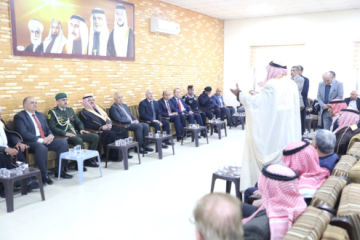 العيسوي ينقل تعازي الملك وولي العهد إلى عشائر العمرو وآل دنديس