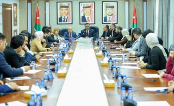 كتلة حزب عزم النيابية تلتقي المشاركين في برنامج الزمالة البرلمانية لتعزيز دور الشباب في العمل السياسي