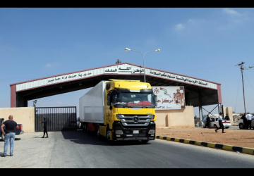 أبو عاقولة : القرار السوري بمنع دخول الشاحنات يهدد الصادرات الأردنية أبو عاقولة : القرار السوري بمنع دخول الشاحنات يهدد الصادرات الأردنية