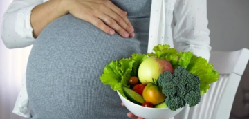 10 خطوات غذائية بسيطة للتغلب على غثيان الحمل