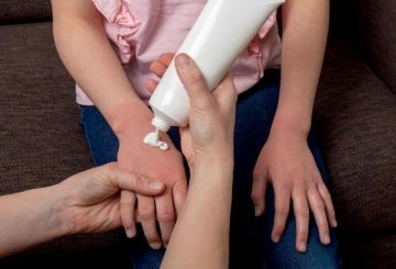 بين حماية الأطفال وفوضى التجميل .. الكورتيزون خارج الضبط!