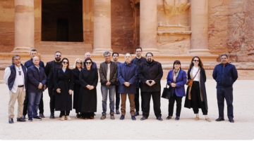 الرئيس الألباني يزور المعالم التاريخية في البترا