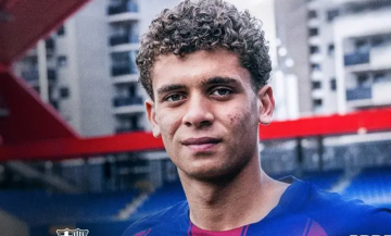 صفقة تاريخية .. حمزة عبدالكريم أول لاعب مصري ينضم إلى برشلونة