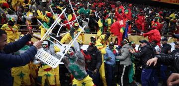 من المدرجات إلى الدبلوماسية.. هل تشعل أزمة مشجعي السنغال توترا مع المغرب؟ من المدرجات إلى الدبلوماسية.. هل تشعل أزمة مشجعي السنغال توترا مع المغرب؟