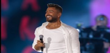 سقط أرضا... ما حقيقة تعرض تامر حسني لوعكة صحية؟