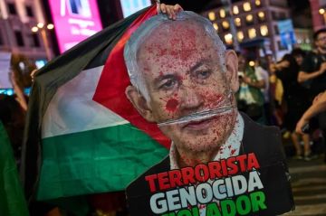 كاتب إسرائيلي: صورة إسرائيل العالمية في أسوأ حالاتها منذ عام 1948 عاجل كاتب إسرائيلي: صورة إسرائيل العالمية في أسوأ حالاتها منذ عام 1948 عاجل