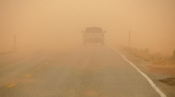 عواصف رملية في الأزرق والصفاوي بفعل هبات رياح قوية