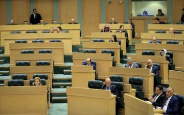 مجلس النواب يوافق على 12 مادة من مشروع قانون عقود التأمين لسنة 2025