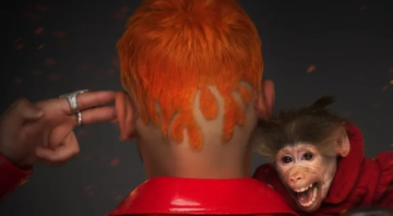 بإطلالة نارية وقرد صغير.. رامز جلال يلمح لمقالبه في رمضان