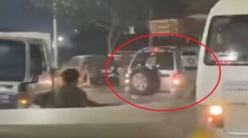 بالفيديو : تفاصيل دهس مصريين بسيارة تحمل علم إسرائيل في كرداسة بالفيديو : تفاصيل دهس مصريين بسيارة تحمل علم إسرائيل في كرداسة